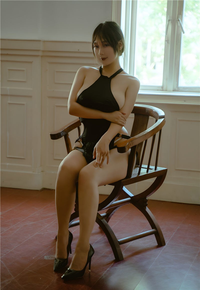 浅安安 激凸黑珍珠 [70P-363M] 第2张