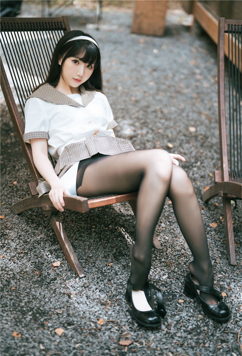 面饼仙儿 黑丝露营JK[40P-500M] 第4张