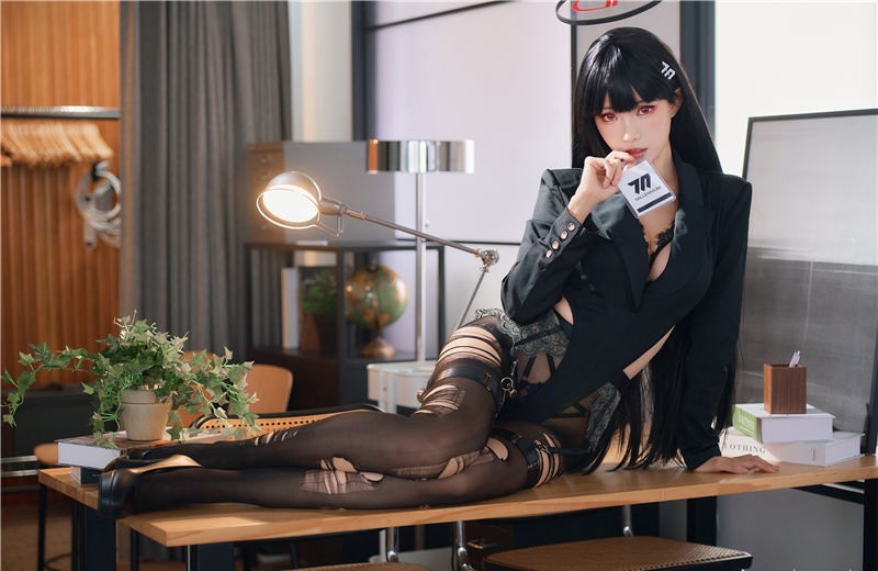 ElyEE子 2025年07月Patreon订阅 C Rio Secret Lingerie 莉音・秘密吊帶 [38P-74MB] 第3张