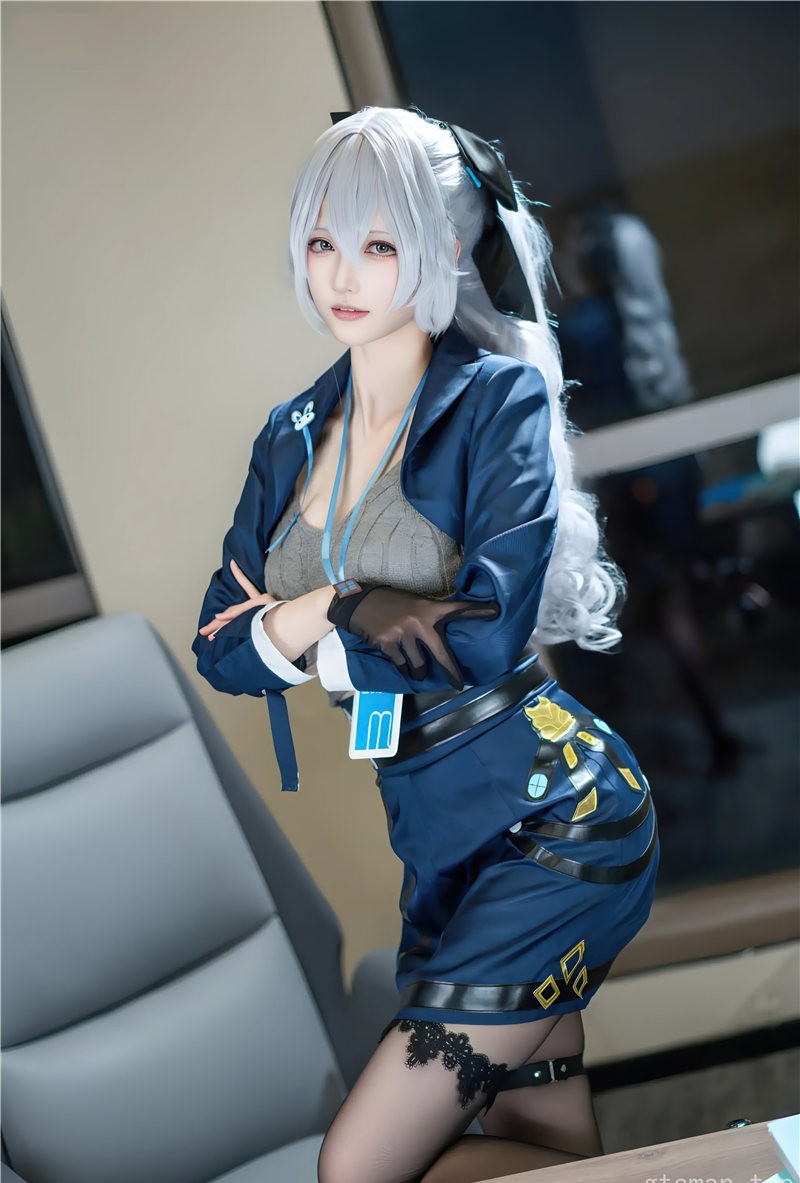 花兮_honoka 布洛妮娅大鸭鸭 [10P-44MB] 第4张