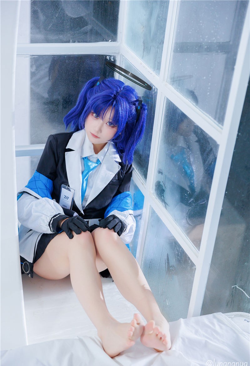 lunana 蔚蓝档案 早濑优香[20P-130M] 第4张