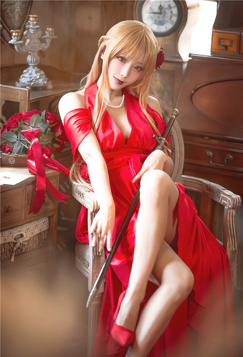 切切celia 亚丝娜礼服 [28P-534MB] 第4张