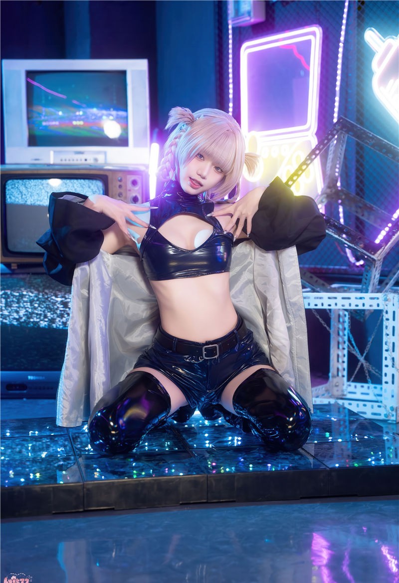 柒柒要乖哦 常服小荠[41P1V-831M] 第2张