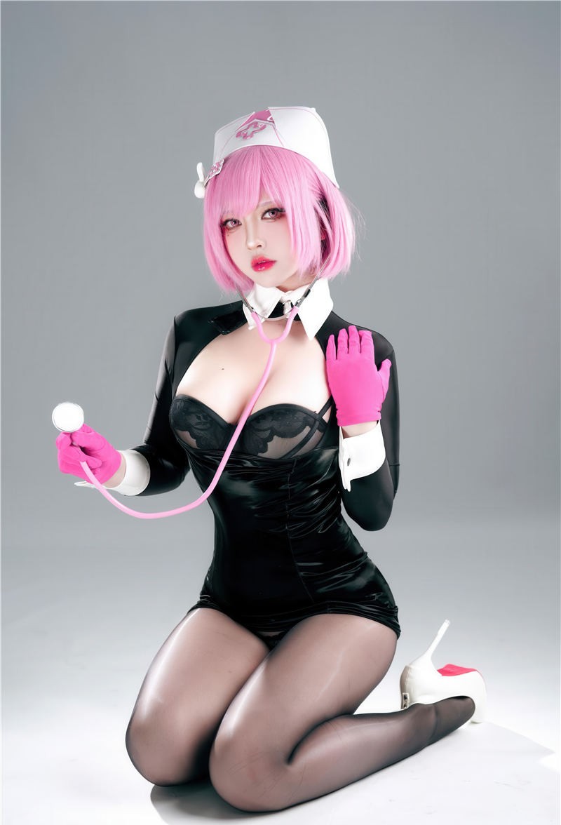 半半子 王医生 [56P-311MB] 第4张