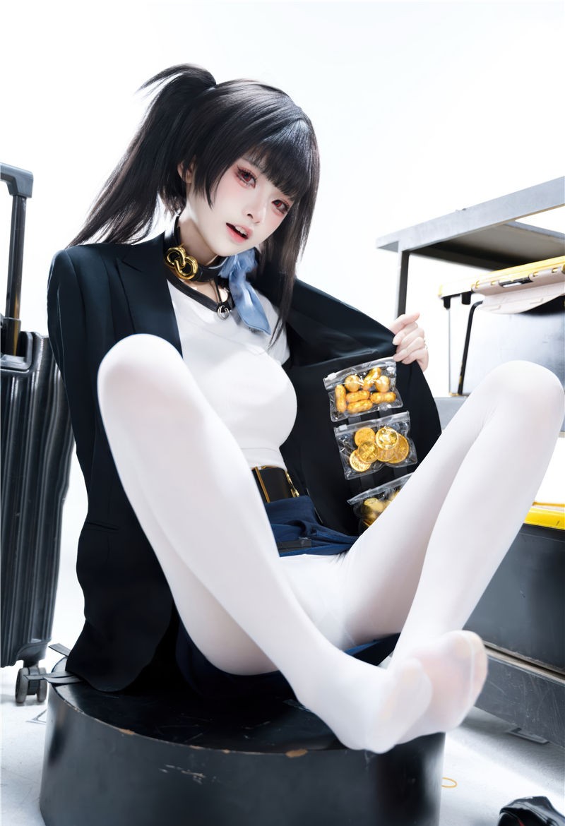 九柒喵 NIKKE 胜利女神：妮姬 索拉 [24P-128MB] 第4张