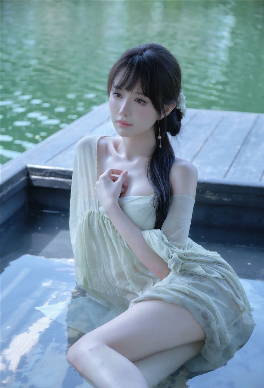 Shika小鹿鹿 江南水色 [65P3V-1.04GB] 第1张