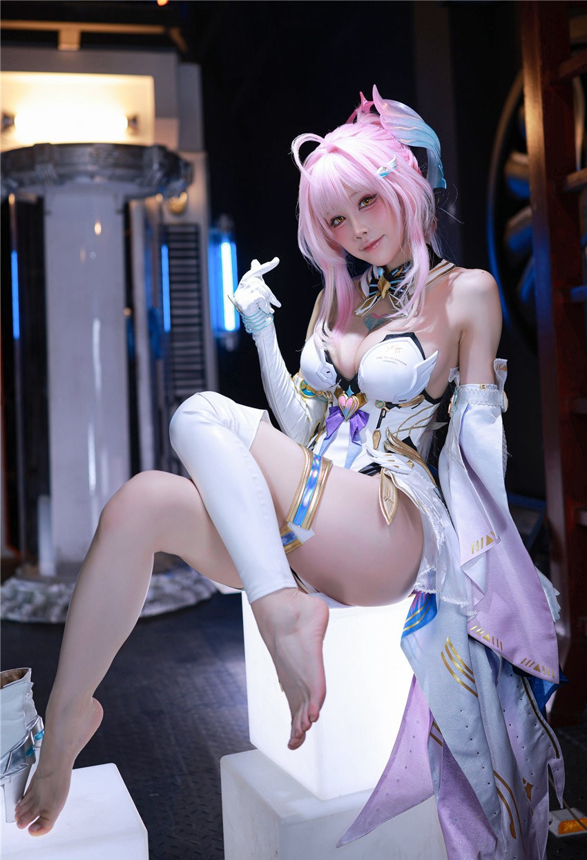 水淼Aqua 鸣潮 爱弥斯[61P-90M] 第3张