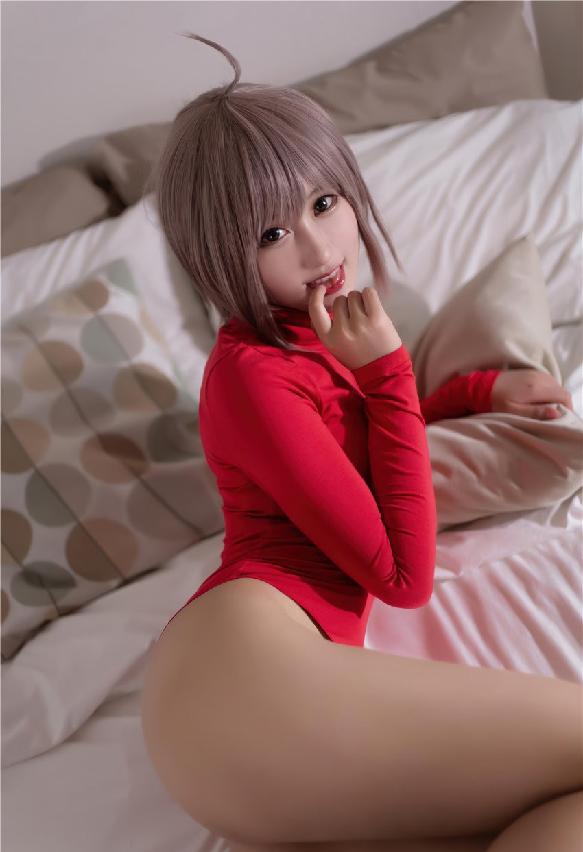 羽生三未 红毛衣 [24P-181M] 第4张