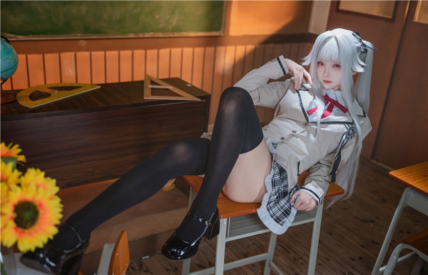 大大卷卷小卷 美少女万华镜 校服 [29P-154M] 第3张