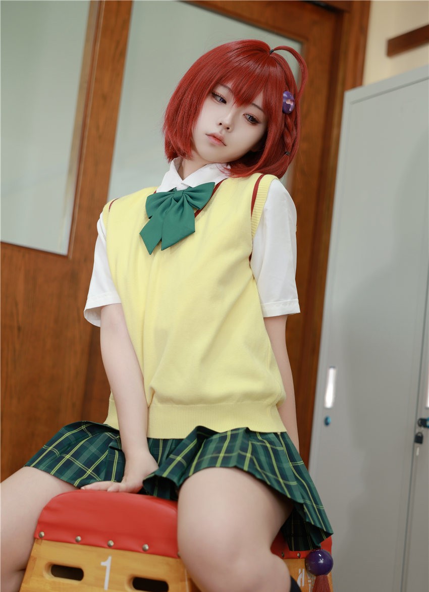 G44不会受伤 黑咲芽亚 [65P-130M] 第2张