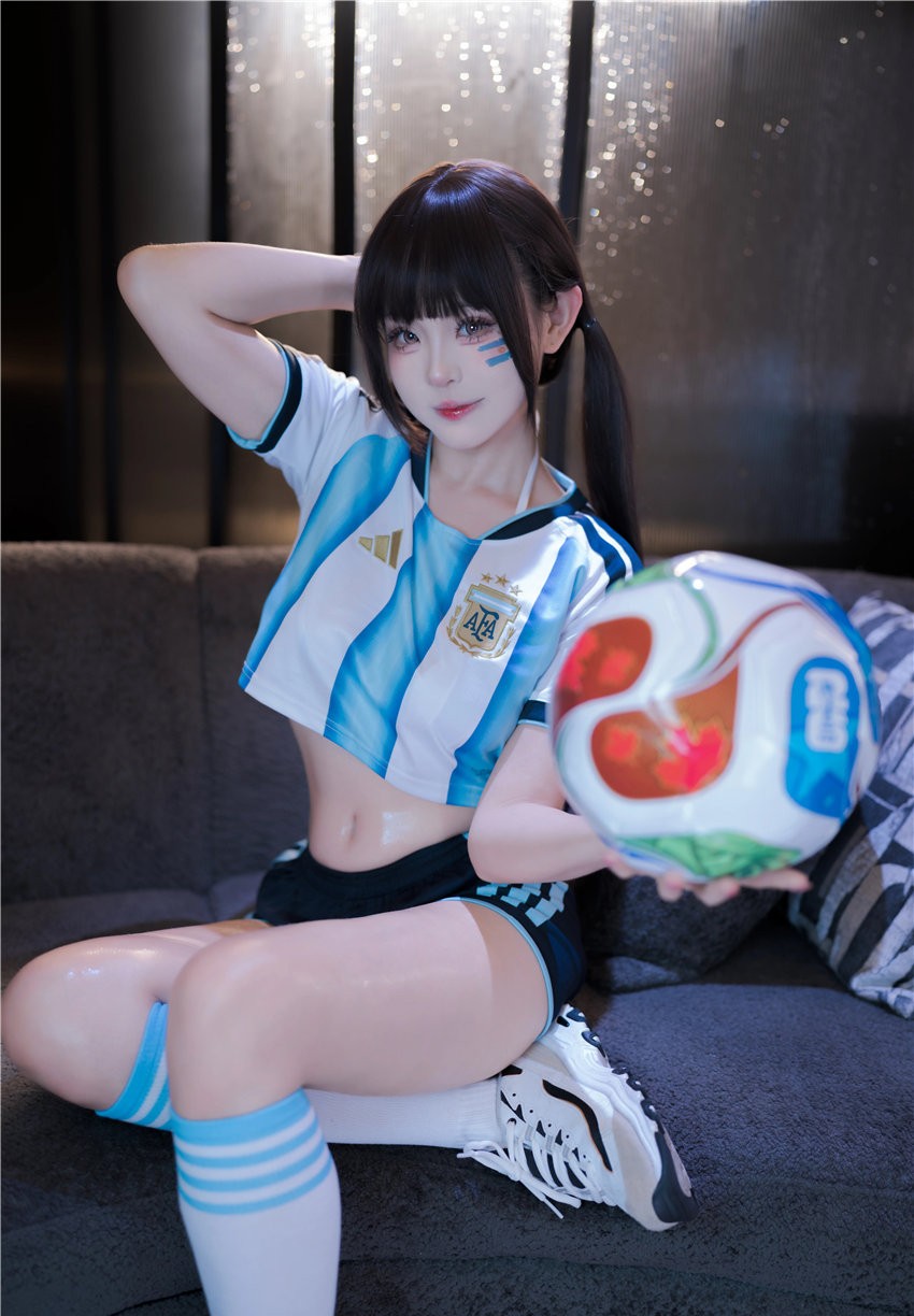 miko酱ww 足球宝贝[41P-312M] 第1张