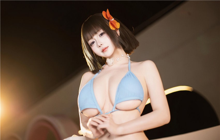 末夜787 蓝色泳装 [8P-70MB] 第1张