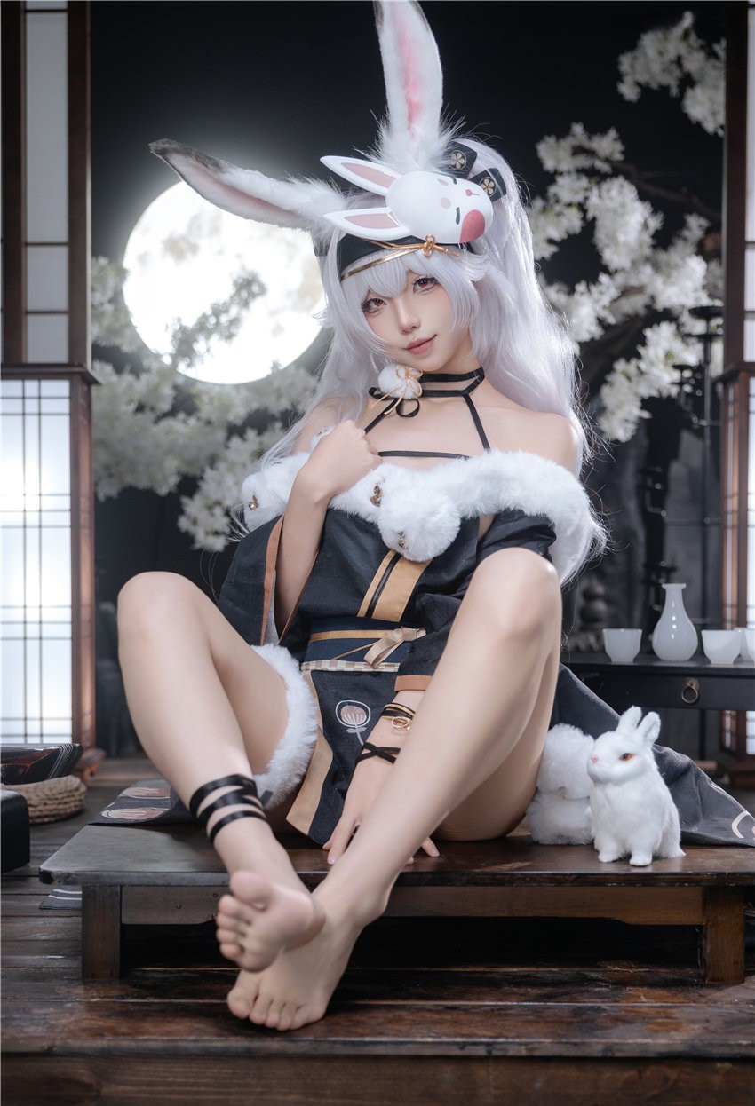 狐玖玖 拉菲 兔兔城主 [33P1V-938M] 第2张