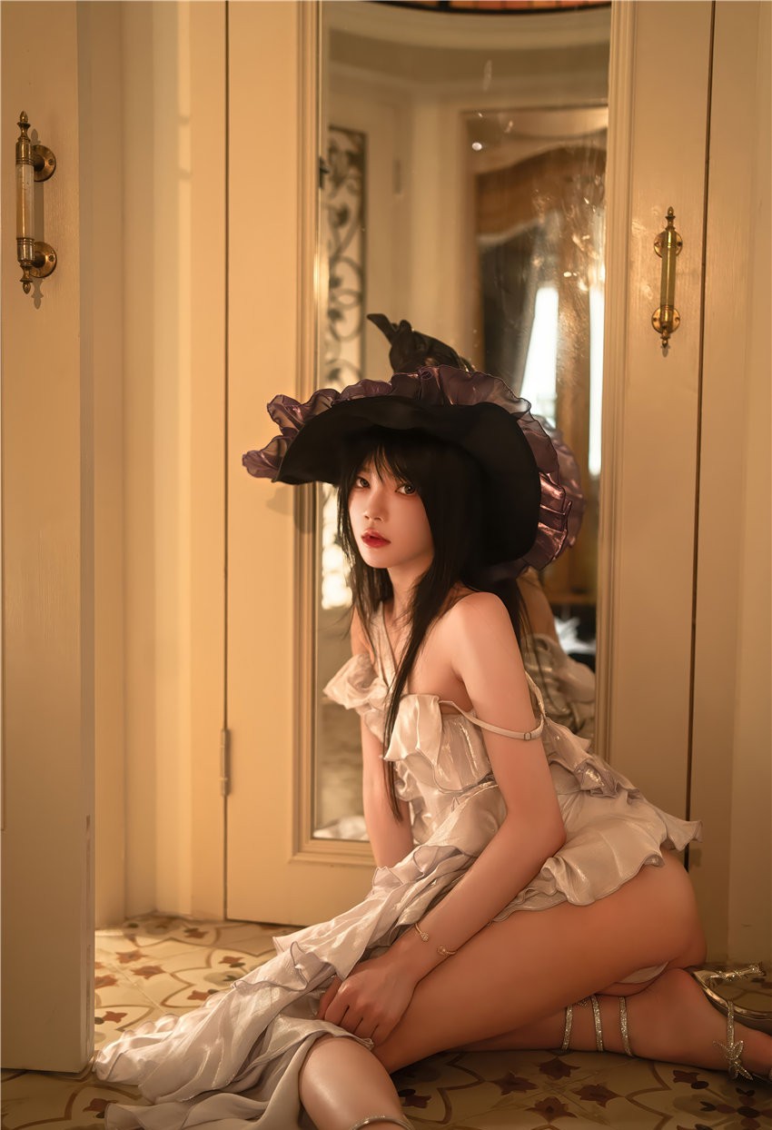 桜桃喵 对镜 [23P-140M] 第3张