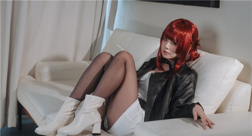 渡久山 山田小姐 [70P1V-817M] 第2张